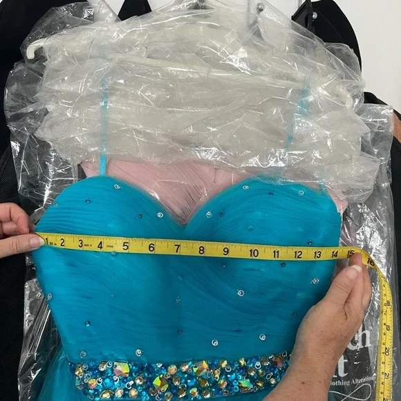 Graduation Dress - Picture 5 of 6